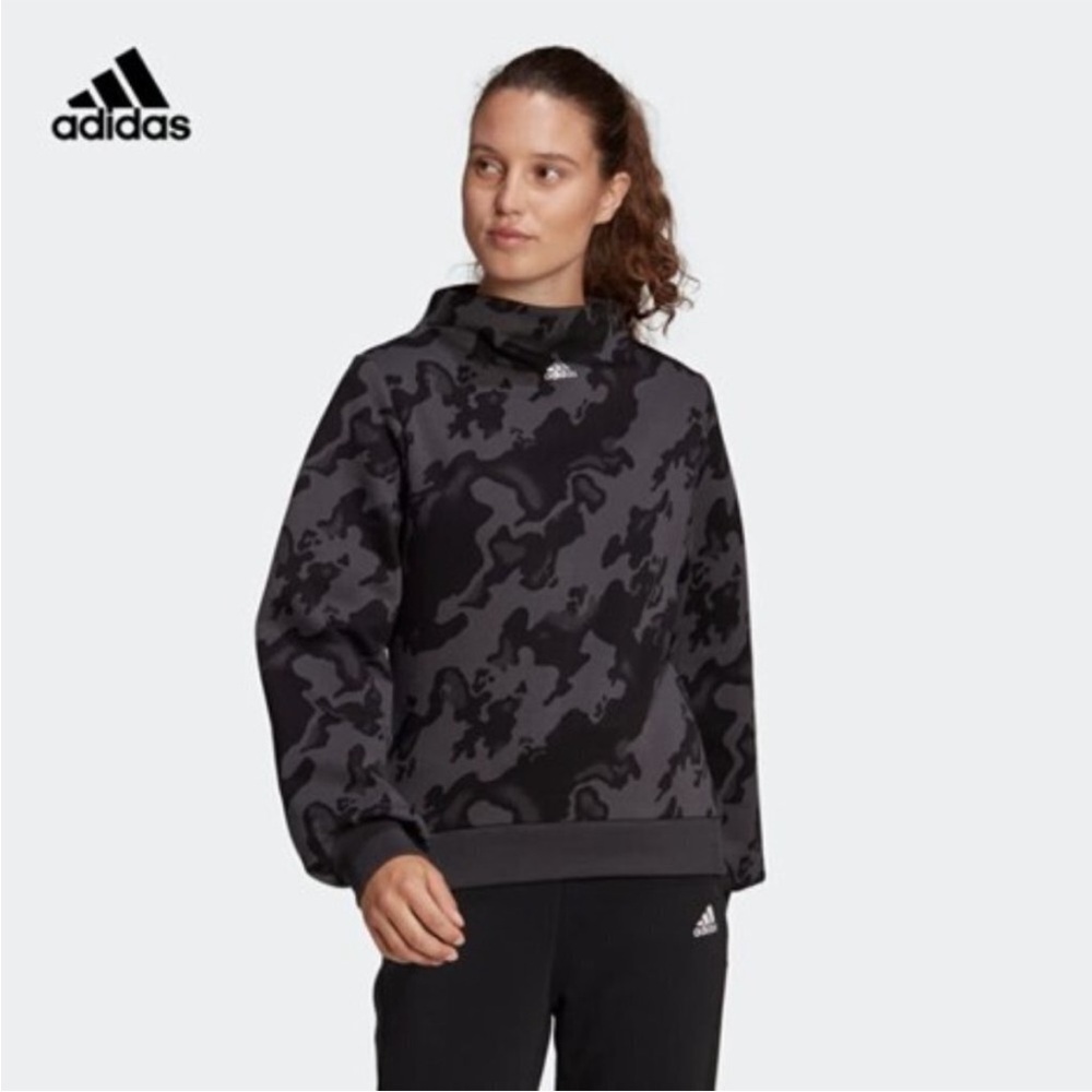 Like New! Adidas Sweatshirt, Camouflage Black and Gray, Mock Turtleneck. Medium